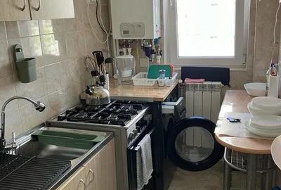 Apartament cu 3 camere semidecomandat, mobilat în Podu Roș - 4