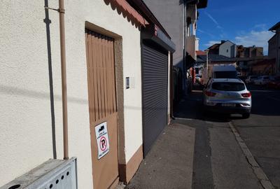 STEFAN CEL MARE-METROU,VILA PARTE SI ETAJ,6 CAMERE,150 MP,,990 EURO - 1