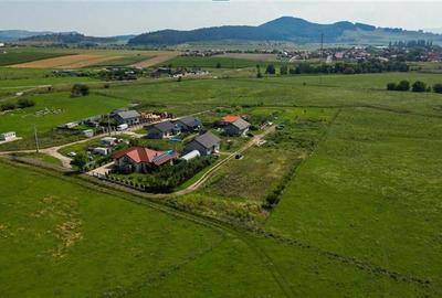 Casa noua pe parter,salon generos,terasa, pod mansardabil,teren 476mp,Sanpetru B - 25