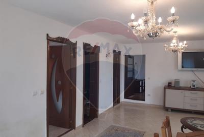 Casa / Vila cu 7 camere de vanzare in zona Tohanita - 11