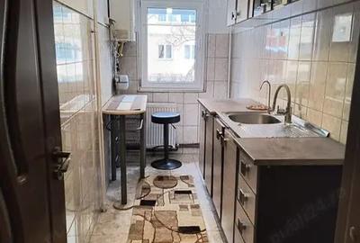 Garsonieră decomandată în Astra - 4