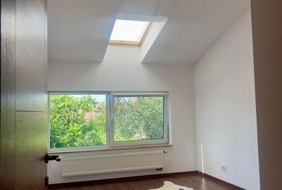 Casă cu 4 camere cu Teren 200 Mp în Grădiște - 13