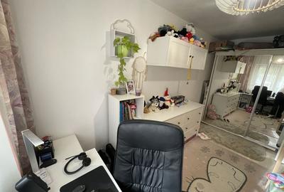 Girocului | 3 camere | Decomandat | Balcon | 2 băi | Centrală proprie - 18