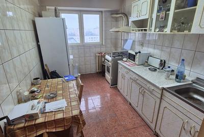 Apartament cu 3 camere semidecomandat în Titan - 3