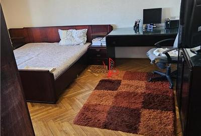 Garsoniera Rond Alba Iulia, decomandat, vedere libera - 3