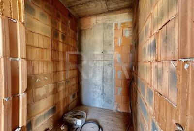 Apartament cu 3 camere decomandat în Moșilor