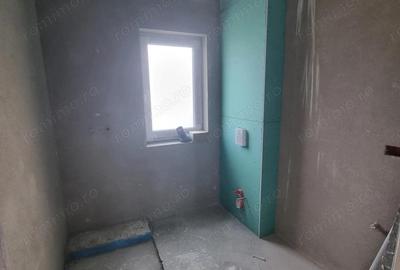 Casă cu 4 camere cu Teren 2 Mp în Săcălaz