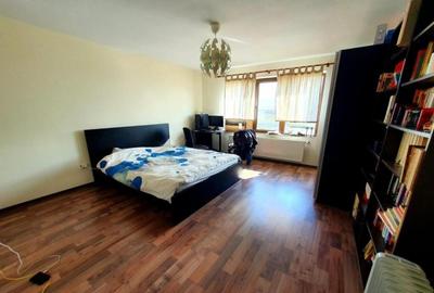 Casă cu 7 camere cu Teren 844 Mp în Apărătorii Patriei - 10