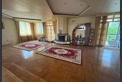 RECO Vila cu 14 camere si 3000 mp teren -Sanmartin