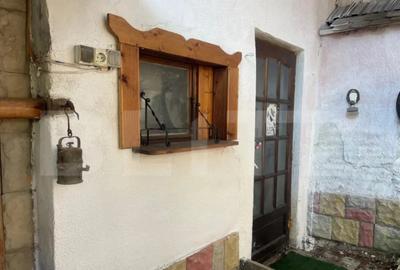 Casă cu 7 camere cu Canalizare în Zărnești - 1