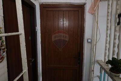 Apartament cu 2 camere de vanzare in zona Florilor - 3