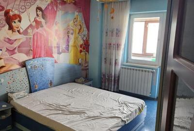 Apartament cu 3 camere decomandat în Buzaului - 5