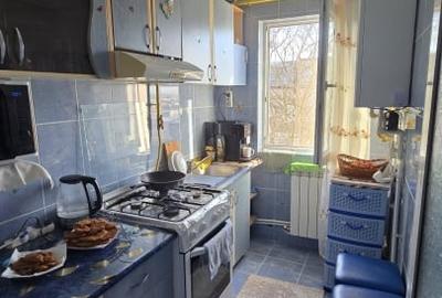 Apartament cu 2 camere semidecomandat, mobilat în 23 August - 7