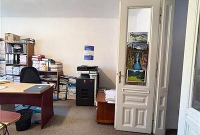 Casă individuală cu 2 camere cu Canalizare în Centrul Istoric - 5