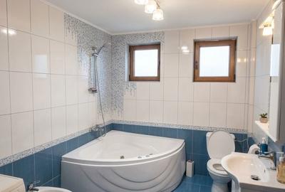 Apartament cu 3 camere decomandat în Central - 2