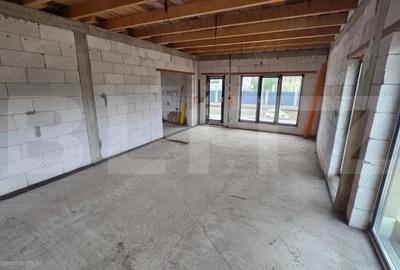 Casă cu 3 camere cu Teren 600 Mp în Central - 6