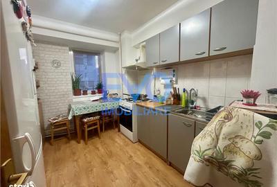 Apartament cu 2 camere decomandat în Est