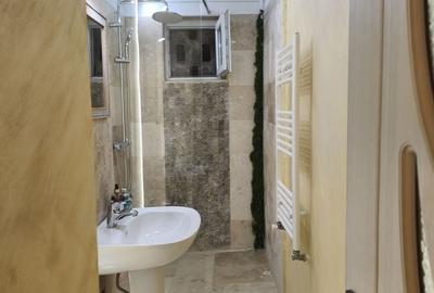 Apartament cu 3 camere semidecomandat în Casa de Cultură - 13