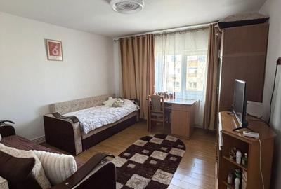 Garsonieră decomandată în Micro 3 - 2