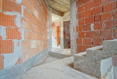 Casă cu 6 camere cu Teren 847 Mp în Hălchiu - 35