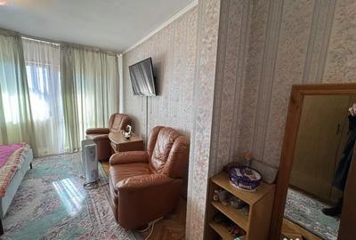 Casă cu 8 camere cu Teren 4057 Mp în Găneasa - 2