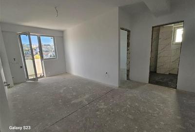 Apartament 2 camere  de vanzare -Hlincea - 1