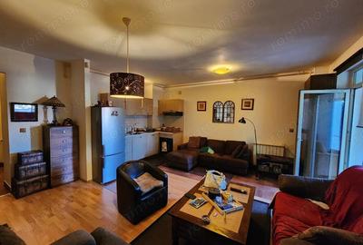 Vand apartament cu 2 camere comision 0 - 7