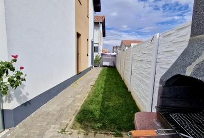 Duplex cu 3 camere cu Canalizare în Giroc - 2