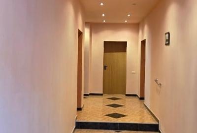 Casă individuală cu 6 camere cu Canalizare în Girocului - 3