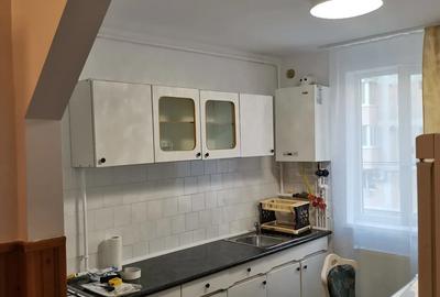 Inchiriez apartament 2 camere - 3