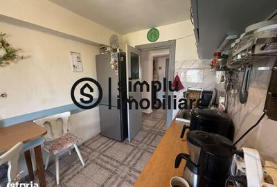 Apartament cu 3 camere decomandat în Sărari - 12