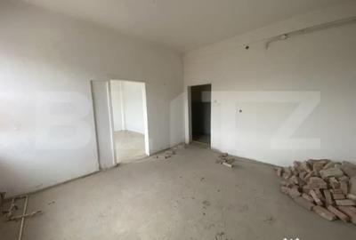 Spațiu comercial, de 488 mp, în Jibou - 1