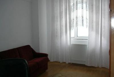 Apartament cu 2 camere decomandat în George Enescu - 3