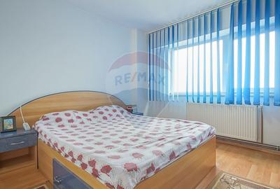 Apartament cu 3 camere decomandat, mobilat în Județean - 16