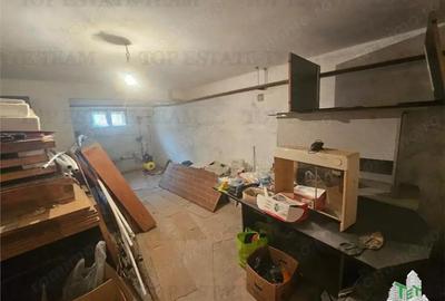 Vila spatioasa 525metri totali de inchiriat in centru Bolintin-Deal - 17