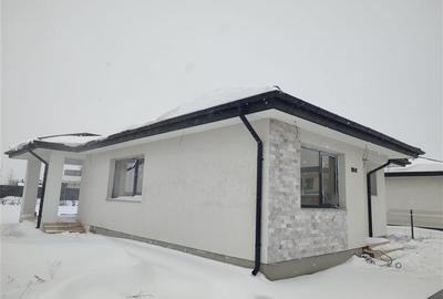 Casă cu 4 camere cu Teren 528 Mp în Tamași - 8