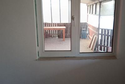 Casă cu 2 camere cu Teren 1500 Mp în Central - 4
