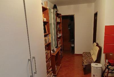 P.F, inchiriez apartament 1 camera,decomandat,Manastur,str.Colinei 26. - 4