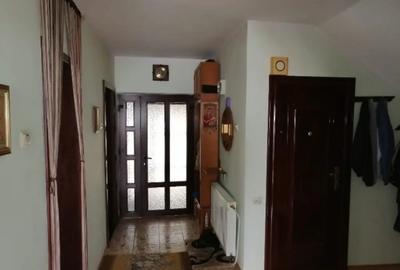 Casă cu 5 camere cu Teren 400 Mp în Sud - 12