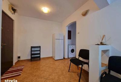 Apartament cu 2 camere decomandat, mobilat în Soarelui