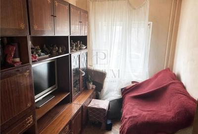 LIPOVEI - 3 camere - decomandata - 1 balcon - ZONA EXCELENTA - 2
