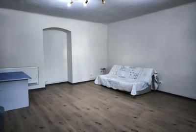 Apartament pretabil diferite activita?i - zona centrala, - 1