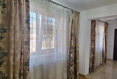 Casă individuală cu 3 camere cu Canalizare în Central - 8