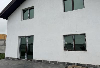 Casă cu 4 camere în Central - 6