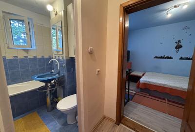 Apartament cu 3 camere semidecomandat în Central - 6