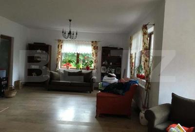 Casă cu 8 camere cu Teren 1500 Mp în Central - 5