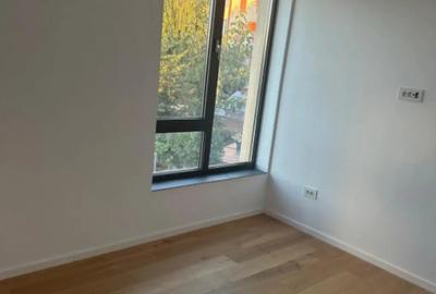 Casă cu 4 camere cu Teren 316 Mp în Central - 2