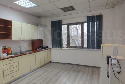 Spațiu comercial, de 839 mp, în Central - 6