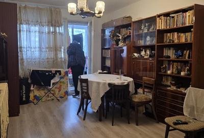 Apartament cu 3 camere decomandat în Dristor - 6