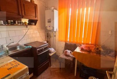 Apartament cu 2 camere semidecomandat, mobilat în Central